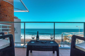Apartment 7 on Paul do Mar Beach